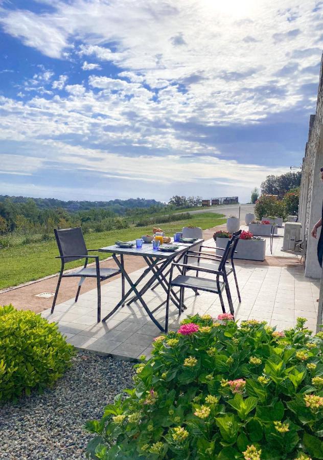 Casa Petre E Fiori